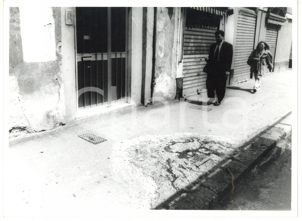 Fotografia d epoca originale 1996 GENOVA Via Antonio Gramsci  Danni causati dall alluvione Foto 24x18 cm 1