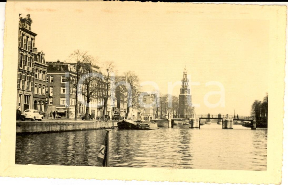 Fotografia d epoca originale 1950 ca AMSTERDAM Canale e Chiesa occidentale Westerkerk  Foto cartolina 1