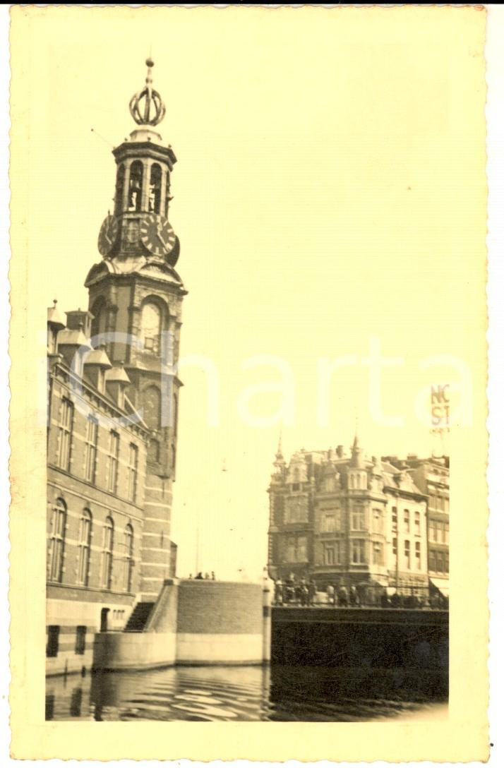 Fotografia d epoca originale 1950 ca AMSTERDAM Veduta con la torre campanaria Montelbaanstoren  Foto 1