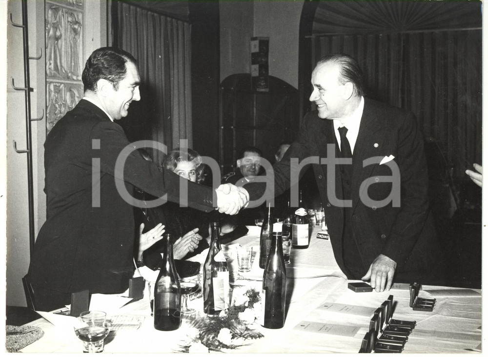 Fotografia d epoca originale 1990 ca GENOVA Cerimonia di premiazione 6 Fotografia VINTAGE 24x18 cm 1