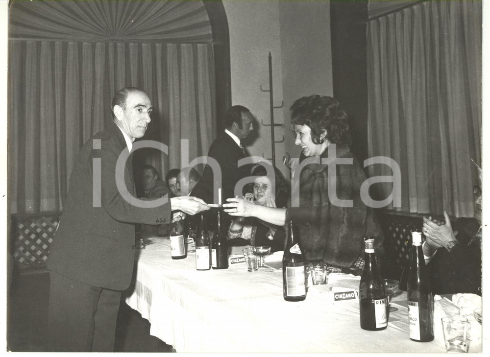 Fotografia d epoca originale 1990 ca GENOVA Cerimonia di premiazione 13 Fotografia VINTAGE 24x18 cm 1