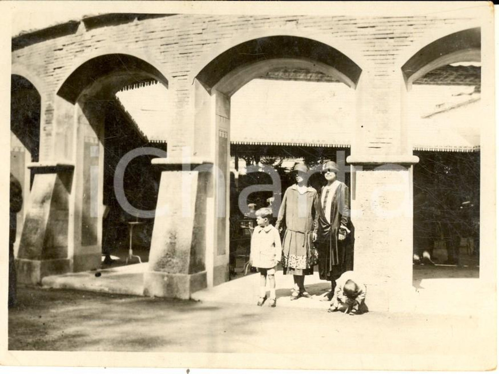 Fotografia d epoca originale 1924 MONTECATINI TERME Ritratto di due donne con i figli   Foto VINTAGE 11x8 cm 1