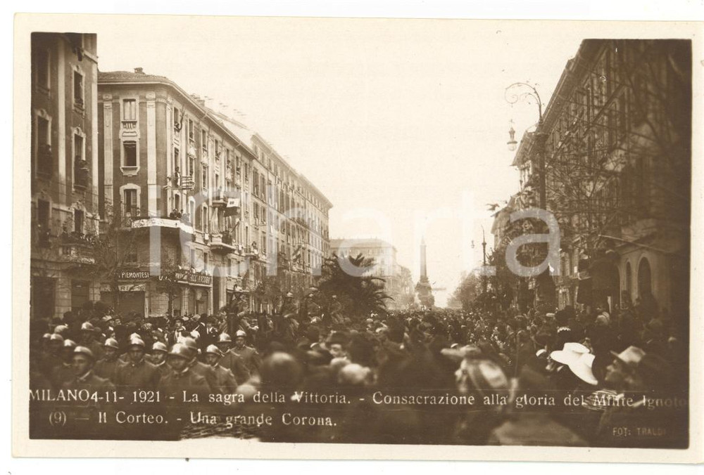 Cartolina originale da collezione 1921 MILANO Sagra della Vittoria  Corteo Milite Ignoto  Una grande Corona 1