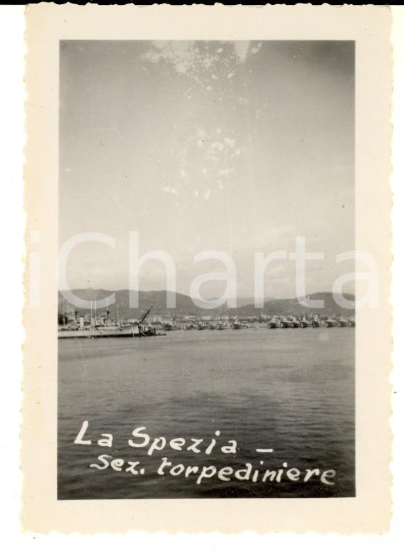 Fotografia d epoca originale 1935 ca LA SPEZIA REGIA MARINA Sezione Torpediniere  veduta Foto 6x9 cm 1