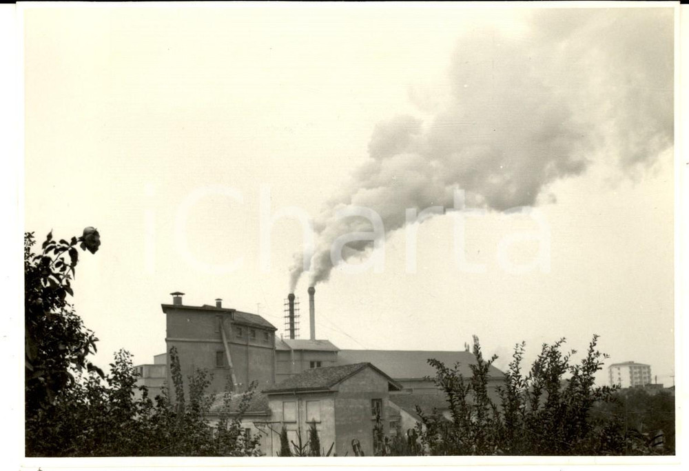 Fotografia d epoca originale 1958 STRADELLA Veduta con un cementificio in attivitÃ   Foto PERDUCA 15x10 1
