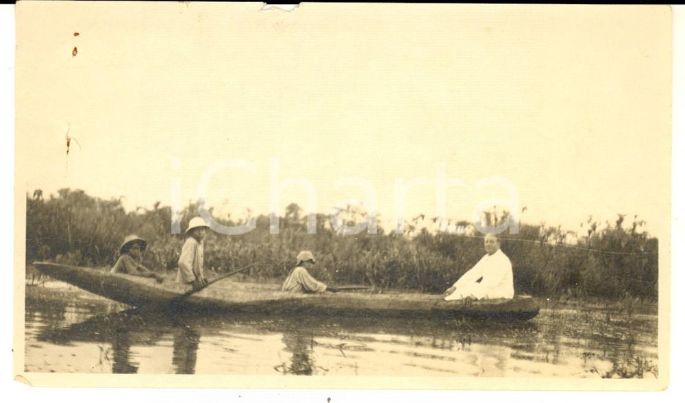 Fotografia d epoca originale 1930 ca GRAN CHACO / PARAGUAY Missionario don Livio FARINA con tre bambini Foto 1
