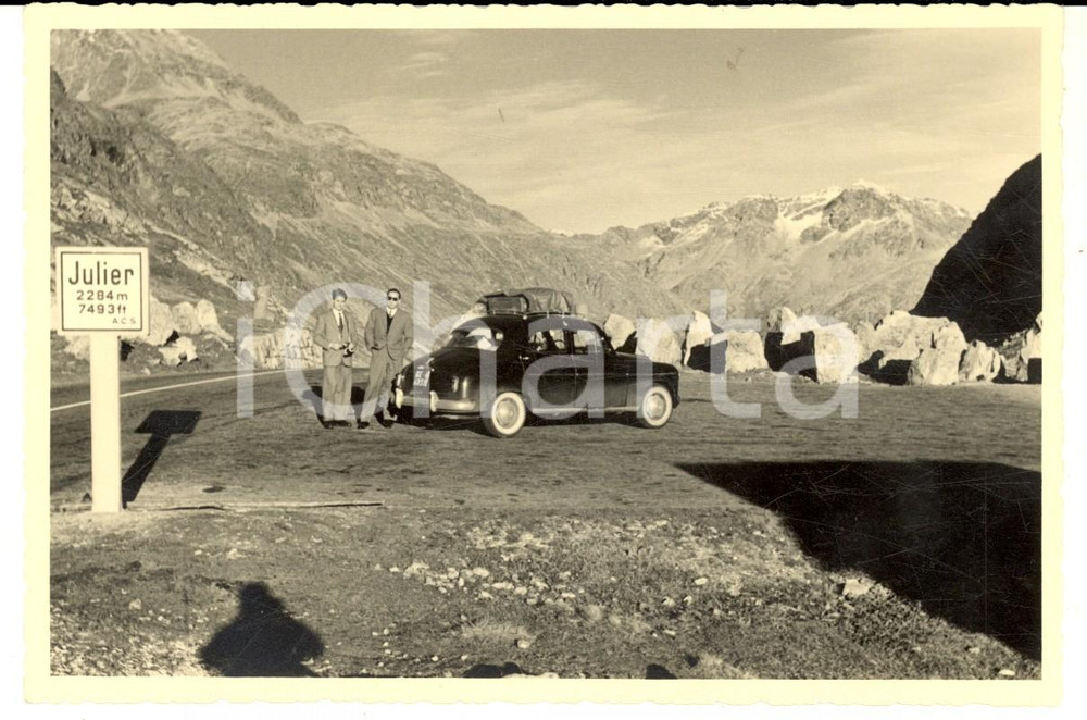 Fotografia d epoca originale 1955 ca PASSO DEL GIULIO Escursionisti in automobile Foto VINTAGE 15x10 cm 1