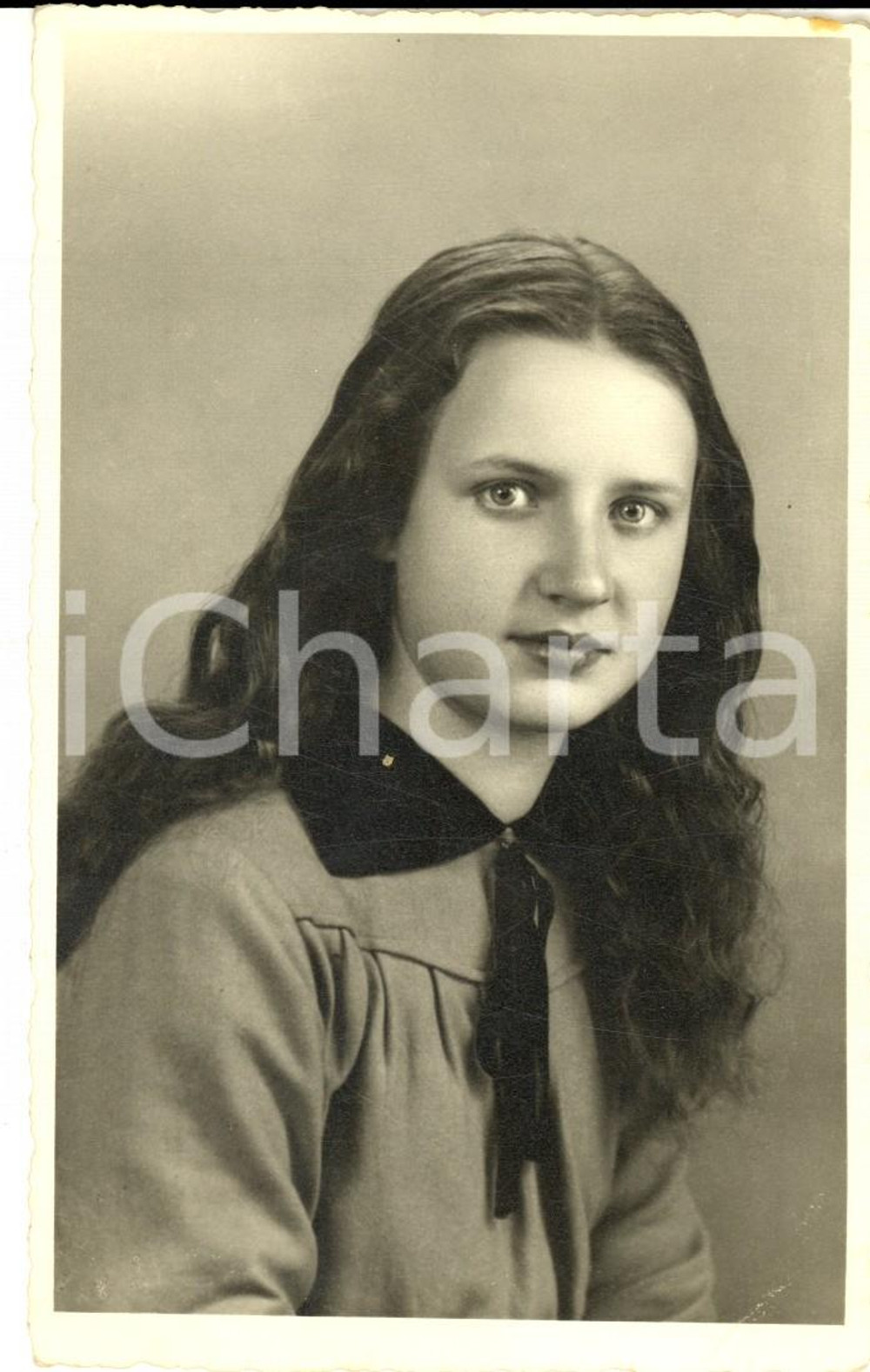 Fotografia d epoca originale 1940 ca MESSINA Ritratto di una giovane donna Foto cartolina E. MONTALI 1