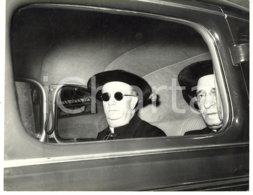 Fotografia d epoca originale 1955 ca ROMA Cardinale Nicola CANALI in auto Foto 24x18 cm 1