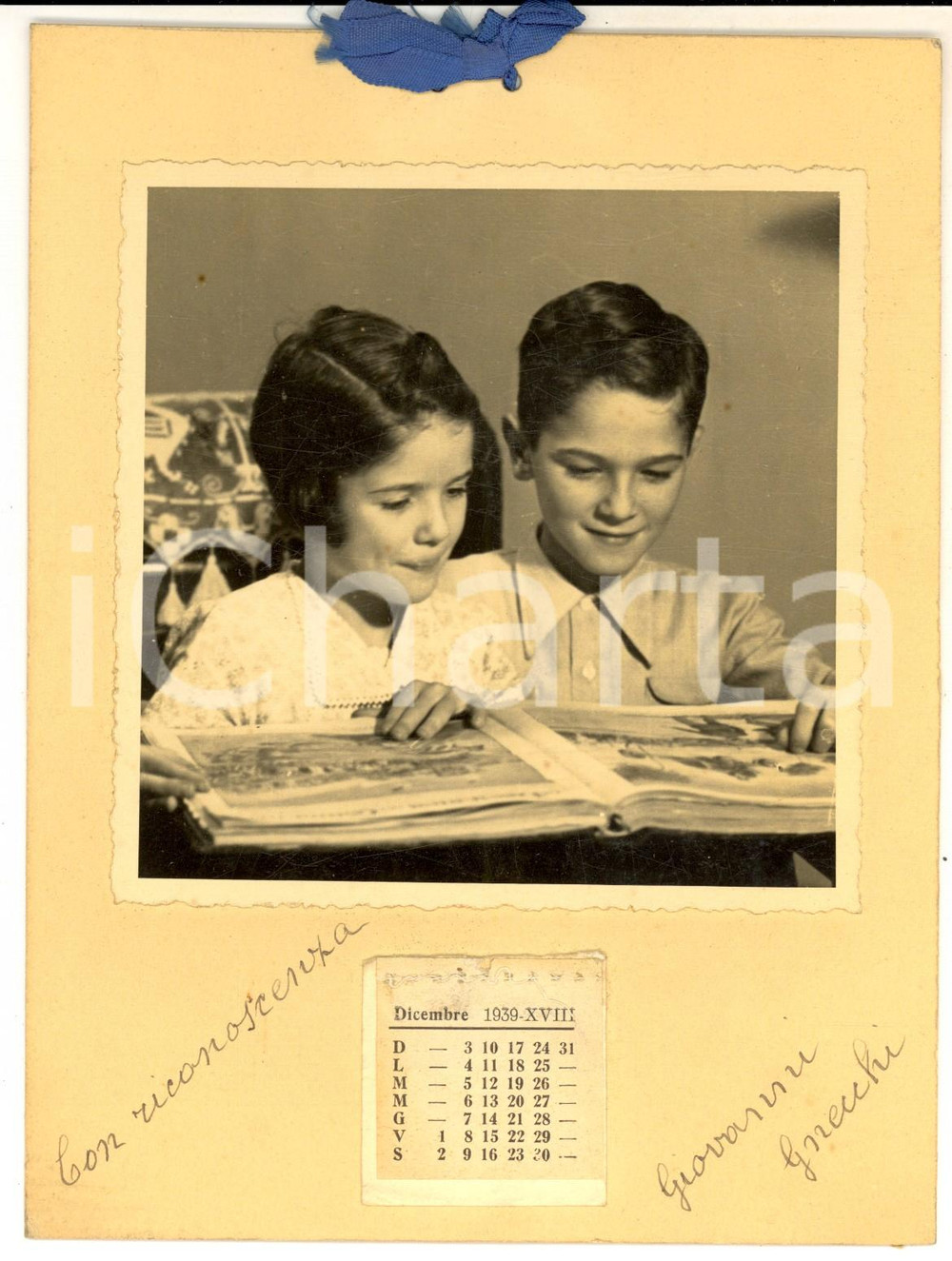 Fotografia d epoca originale 1939 MILANO Ritratto del piccolo Giovanni GNECCHI con calendario  Foto 14x19 1