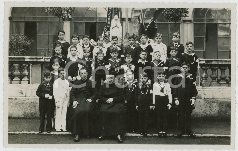 Fotografia d epoca originale 1930 ca MILANO Istituto ZACCARIA Alunni con il rettore BRUGOLA Foto cartolina 1