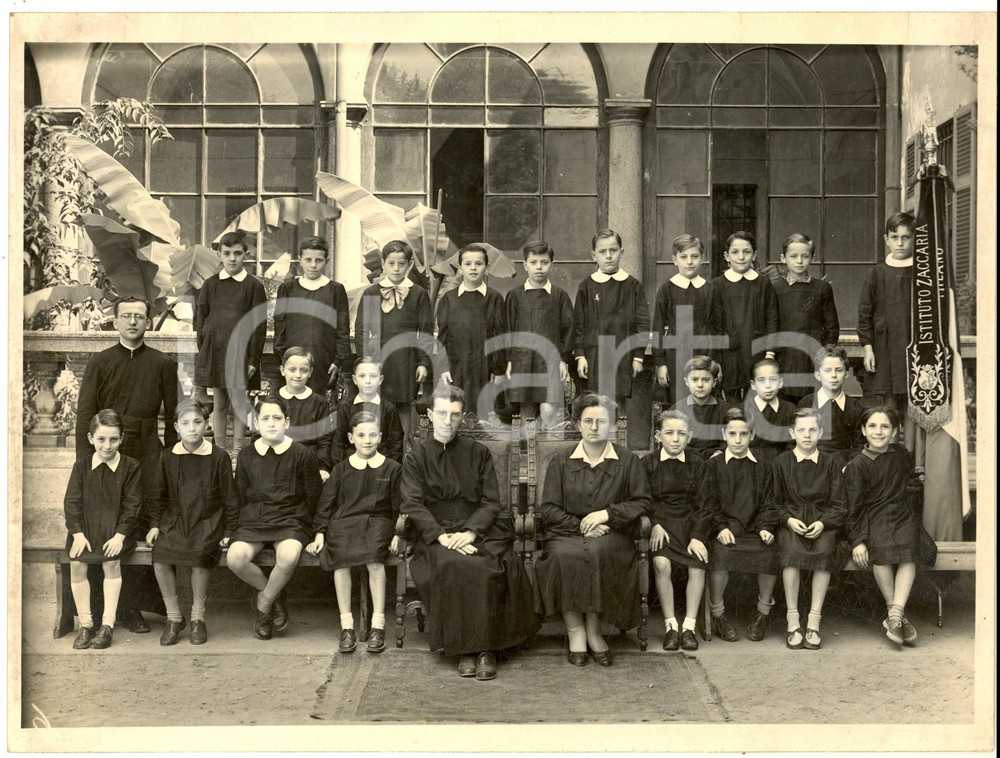 Fotografia d epoca originale 1935 ca MILANO Istituto ZACCARIA Ritratto di classe con insegnanti Foto 24x18 1