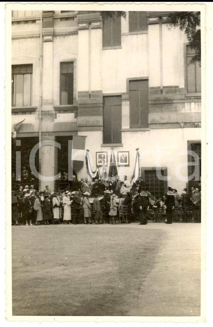 Fotografia d epoca originale 1937 MILANO Istituto ZACCARIA  Cerimonia pubblica in cortile Foto cartolina 1
