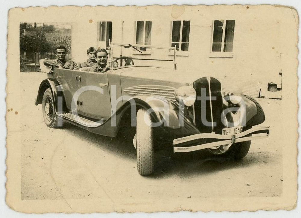 Fotografia d epoca originale 1940 ca WW2 ITALIA Ritratto di militari con automobile BIANCHI  Foto 8x6 1