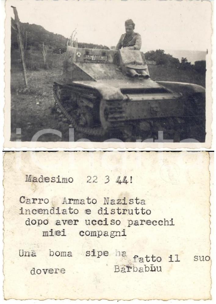 Fotografia d epoca originale 1944 WW RSI MADESIMO Soldato con carro armato nazista distrutto Foto RARA 9x6 1