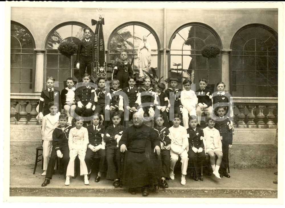 Fotografia d epoca originale 1936 MILANO Istituto ZACCARIA Bambini con il rettore MARZORATI  Foto 18x13 cm 1