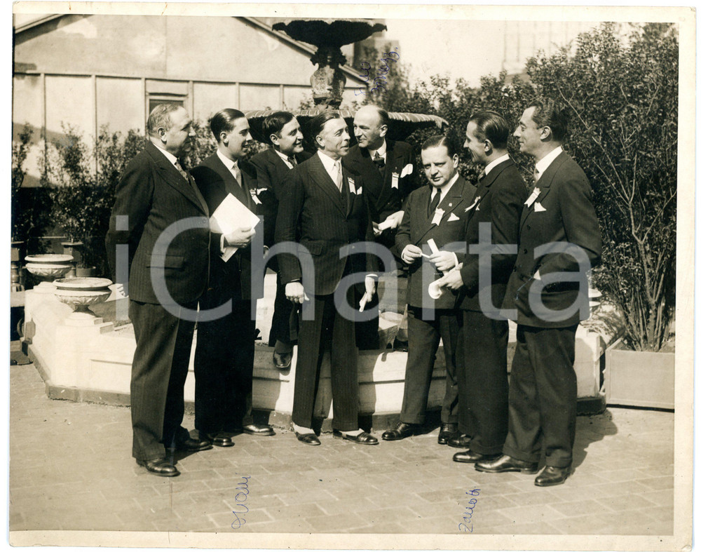 Fotografia d epoca originale 1920 ca USA Delegato ambasciata italiana premia connazionali  Foto 25x20 cm 1