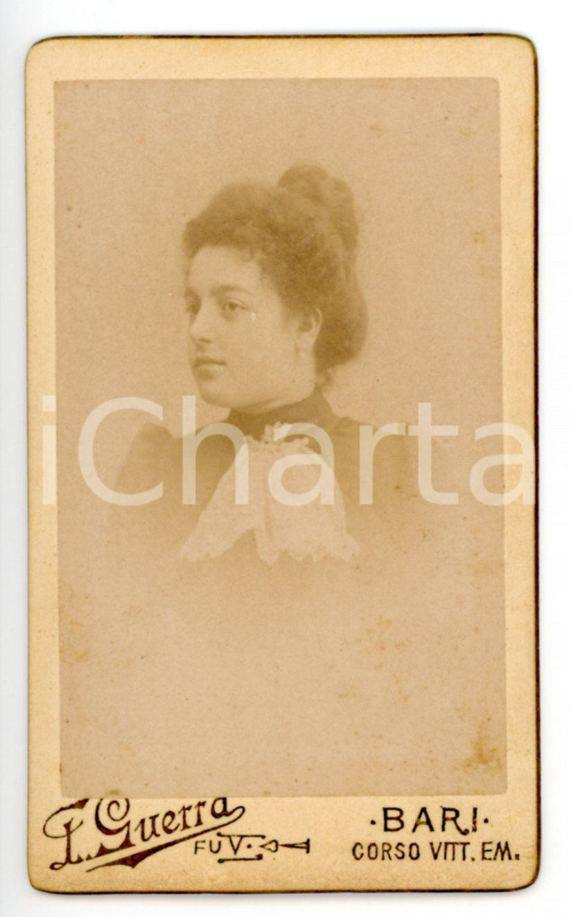 Fotografia d epoca originale 1900 BARI Ritratto di Maria TORIELLO con colletto in pizzo Foto GUERRA CDV 1