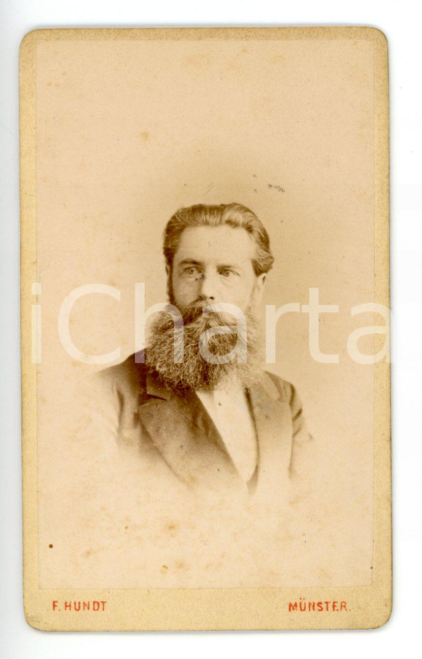 Fotografia d epoca originale 1880 ca MUNSTER Ritratto del botanico Paul W. MAGNUS Foto Friedrich HUNDT  CDV 1