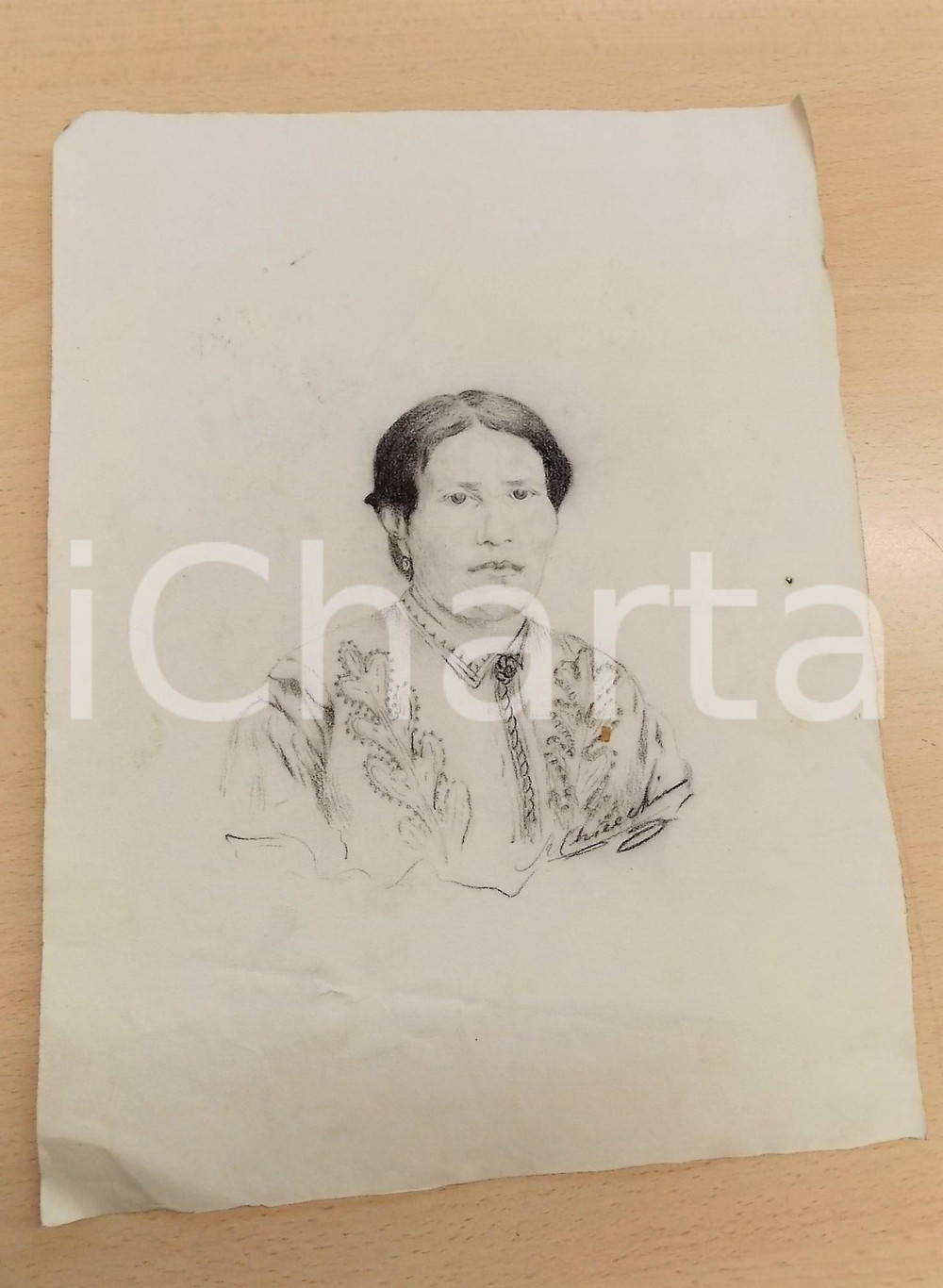 Stampa, bozzetto originale 1935 ca ARTE Ritratto di donna in abito ricamato  Disegno firmato CHIECCHIO 1