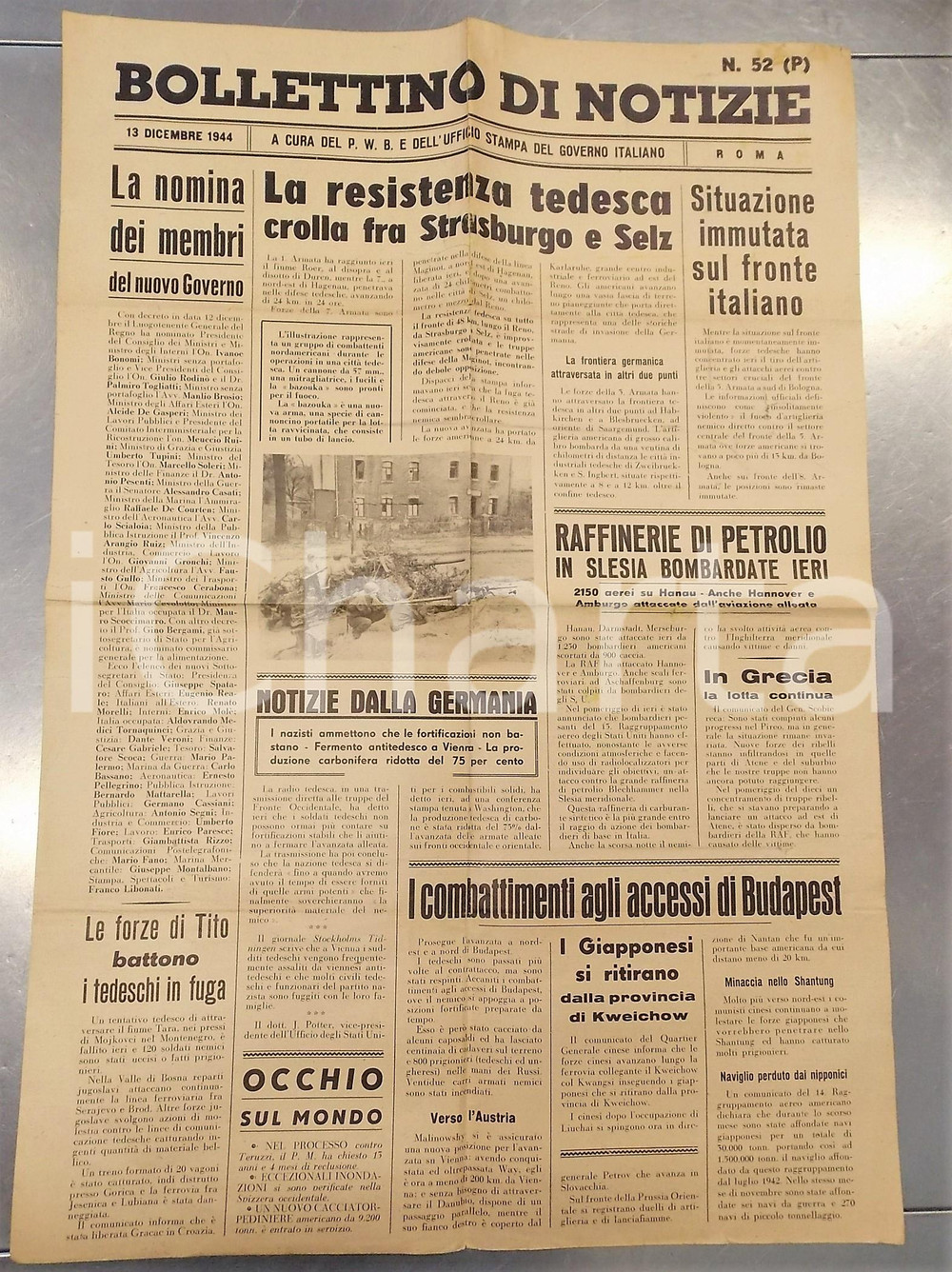 Giornale, rivista storica 1944 WW2 BOLLETTINO DI NOTIZIE Crollo tedeschi a Strasburgo  DANNEGGIATO 1