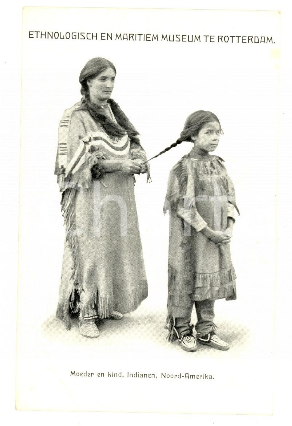 Cartolina originale da collezione 1915 ca ROTTERDAM Ethnologisch Museum  Moeder en kind  INDIANEN Postcard 1