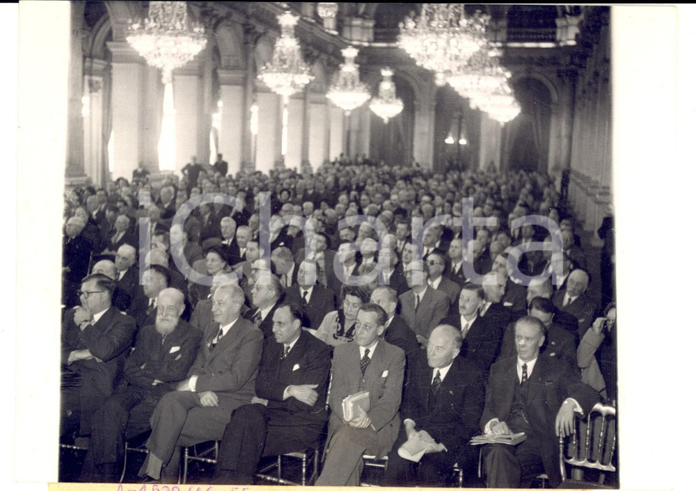 Fotografia d epoca originale 1953 PARIS HÃ´tel de Ville  AssemblÃ©e de mille maires d Europe Photo 18x13 1