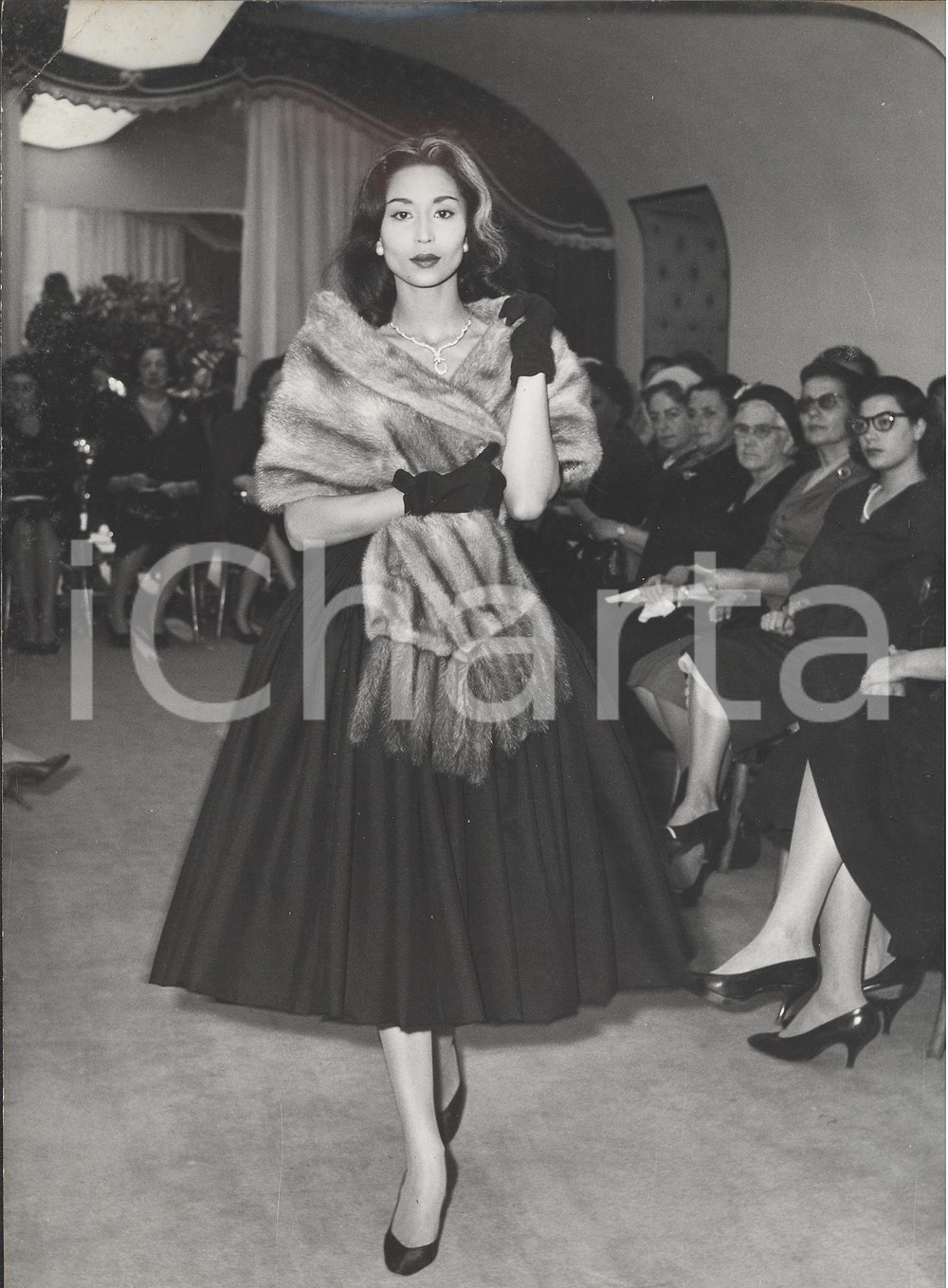 Fotografia d epoca originale 1957 ROMA Casa di Moda Antonio De LUCA  Nuova collezione ispirata alla Francia 1