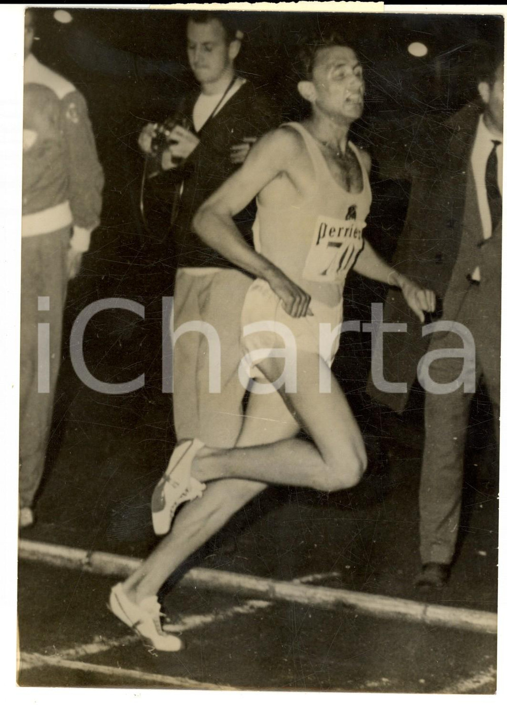 Fotografia d epoca originale 1963 PARIS MÃ©morial Pierre BONNENFANT  Michel JAZY record du monde Photo 1