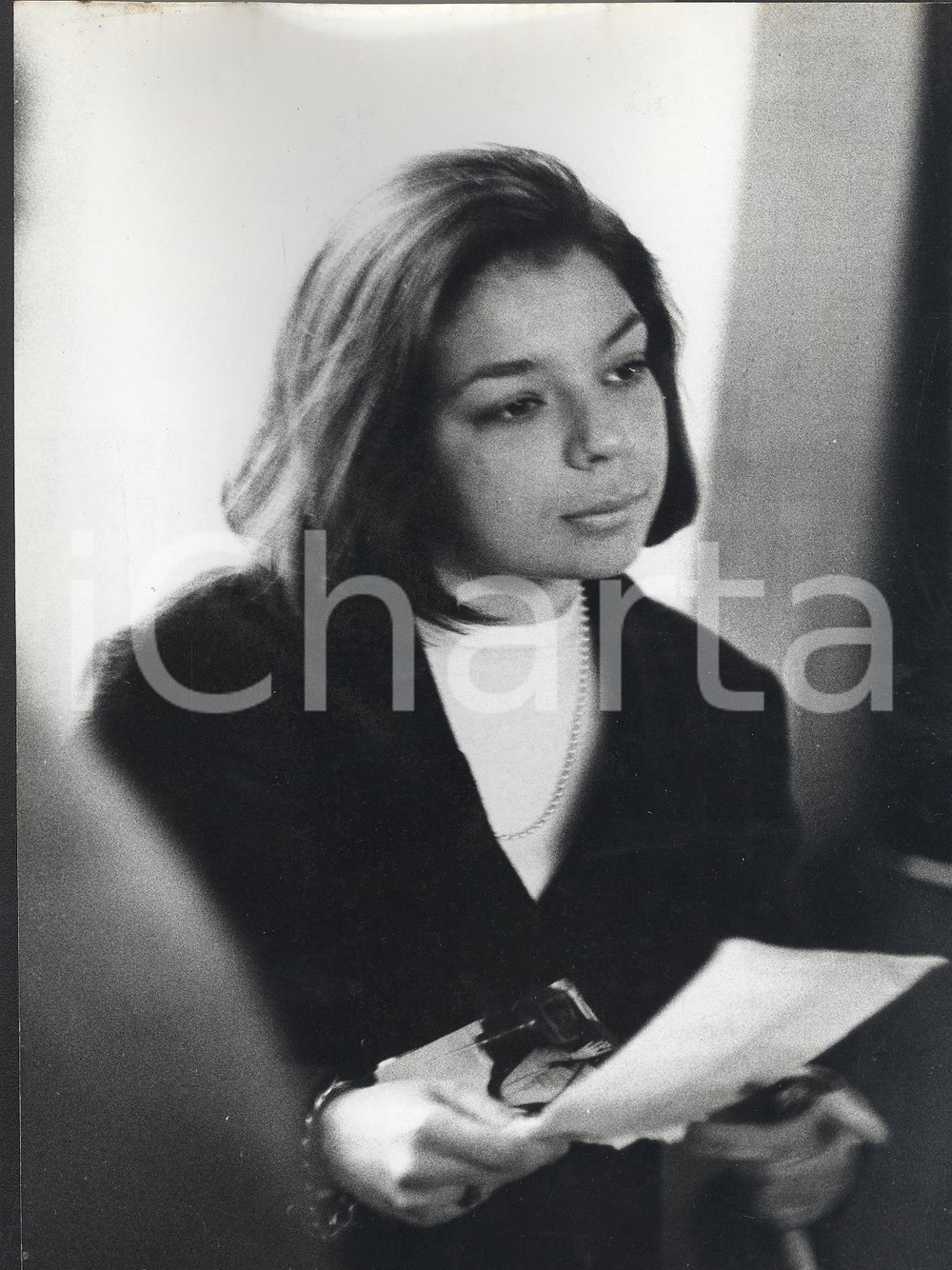Fotografia d epoca originale 1966 MILANO  Processo ZANZARA  Ritratto Claudia BELTRAMO CEPPI Foto 18x24 1