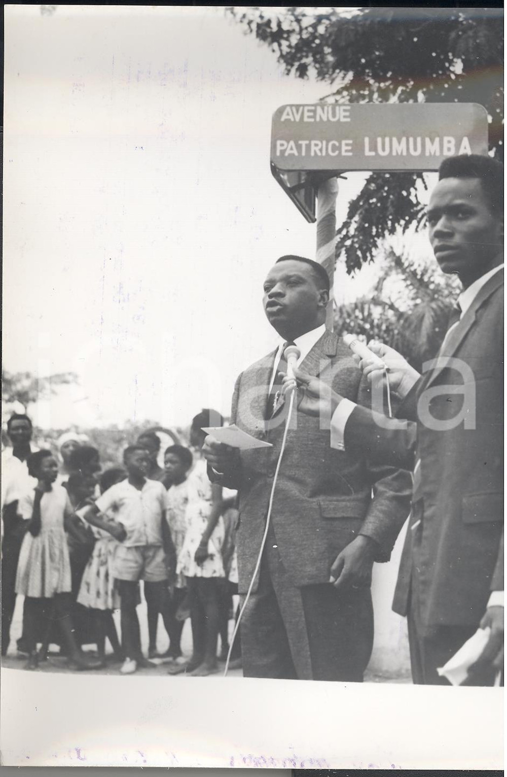 Fotografia d epoca originale 1963 LEOPOLDVILLE CONGO Anniversario Indipendenza  Discorso di Cyrille ADOULA 1