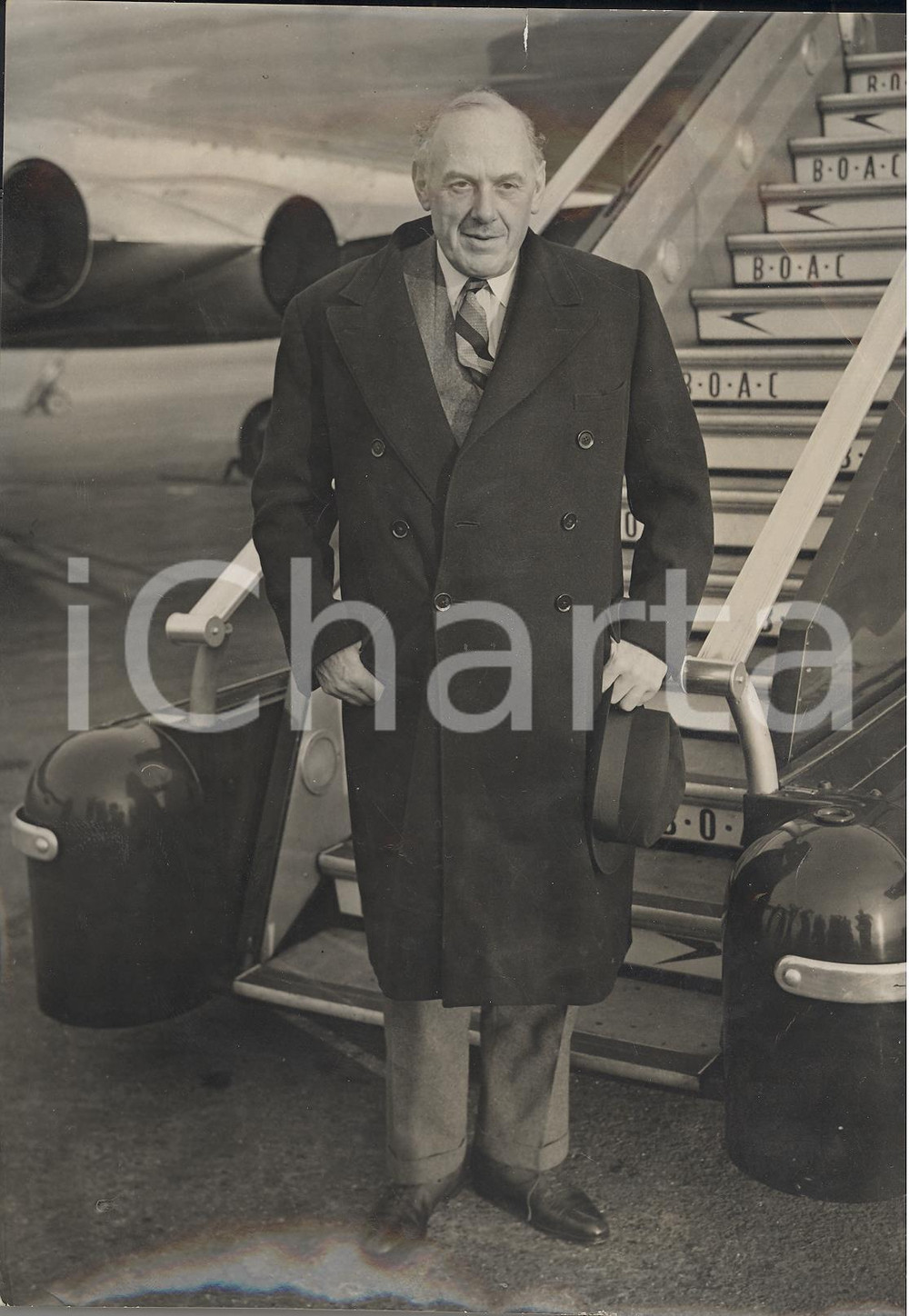 Fotografia d epoca originale 1954 LONDON Airport Portrait of Colonial Secretary Oliver LYTTELTON Photo 15x20 1