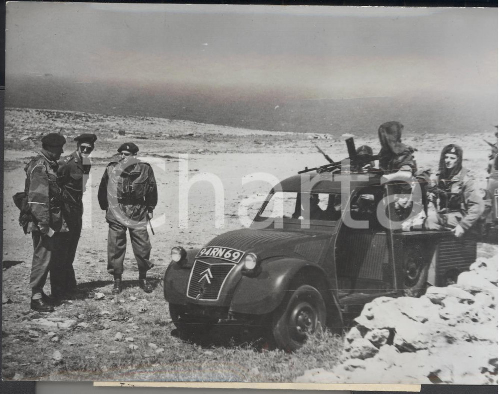 Fotografia d epoca originale 1960 MALTA Duca di Edimburgo durante le manovre della Marina britannica  Foto 1
