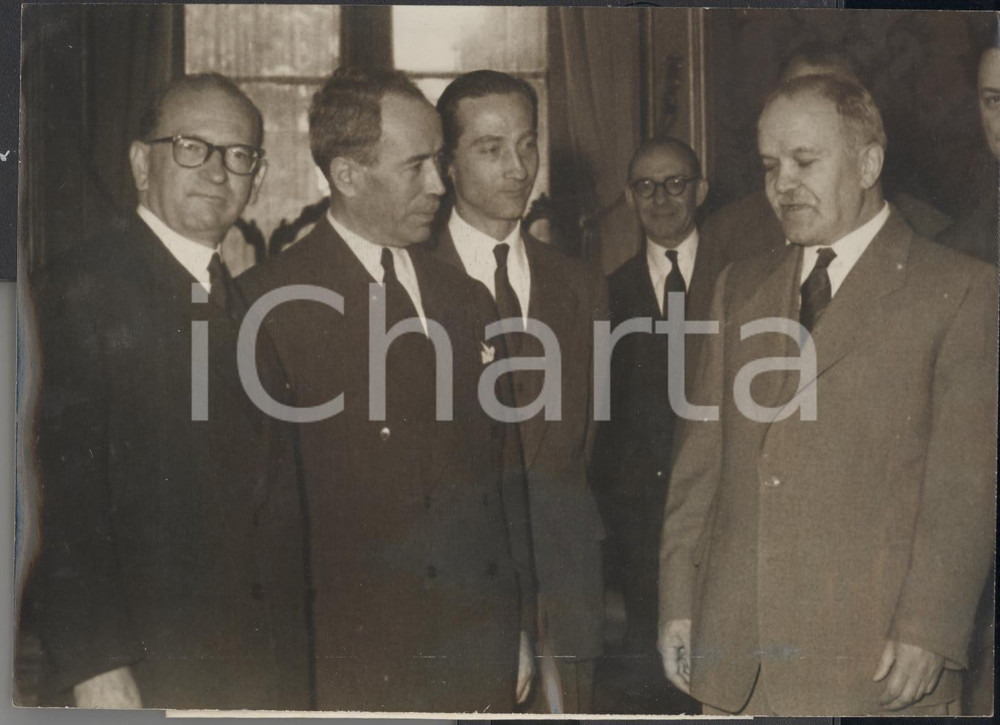 Fotografia d epoca originale 1955 PARIS Edgar FAURE et Antoine PIANY au dÃ©jeuner pour Vjaceslav MOLOTOV Photo 1