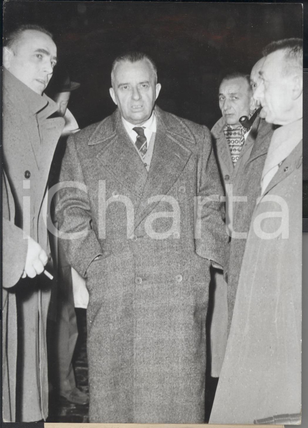 Fotografia d epoca originale 1959 PARIS Affaire LACAZE   ArrivÃ©e du juge BATTIGNE  Photo 13x18 cm 1