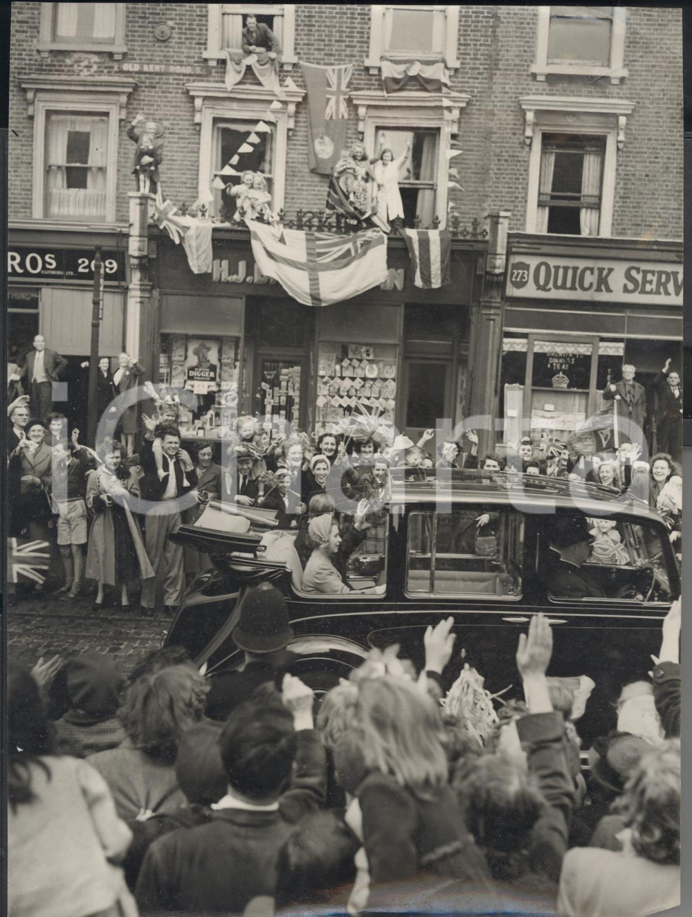Fotografia d epoca originale 1953 LONDON Old Kent Road  Queen Elizabeth and Duke of Edinburgh  Photo 1