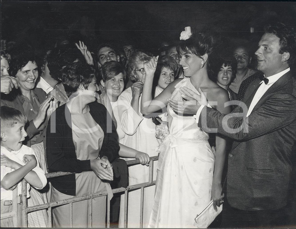 Fotografia d epoca originale 1963 VENEZIA Festival del Cinema  Antonella LUALDI Franco INTERLENGHI Foto 1