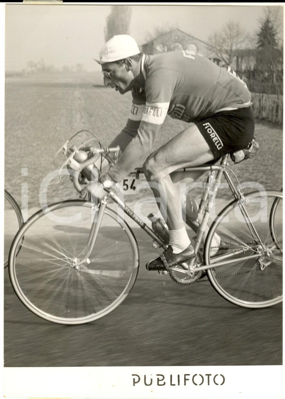 Fotografia d epoca originale 1954 CICLISMO MILANOSANREMO Ferdi KUBLER in gara Fotografia 13x18 cm 1
