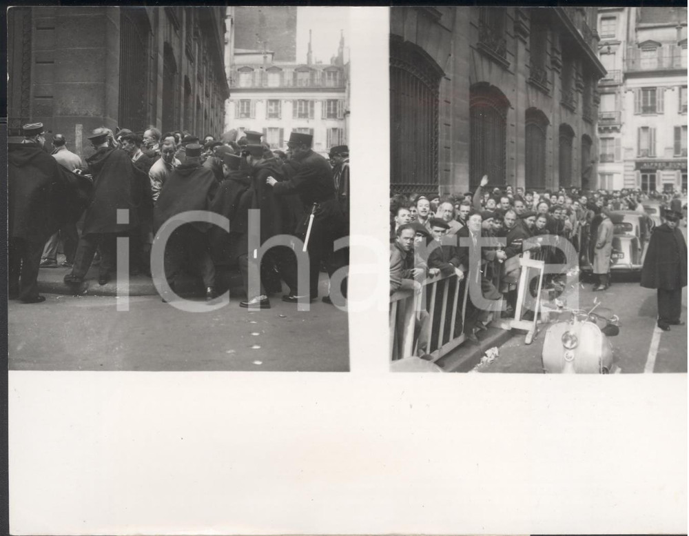 Fotografia d epoca originale 1954 PARIS FOOTBALL Queue pour les billets du match NICEMARSEILLE Photo 1