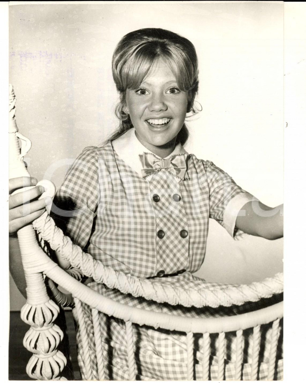 Fotografia d epoca originale 1964 LONDON Hayley MILLS nuova scoperta di Walt Disney  Foto 13x18 cm 1