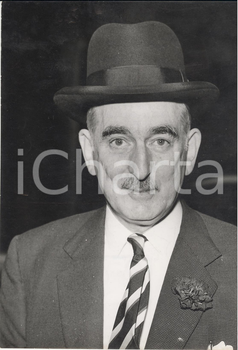 Fotografia d epoca originale 1957 LONDON Hugh FRASER arriving at the John BARKER store Photo 15x20 cm 1
