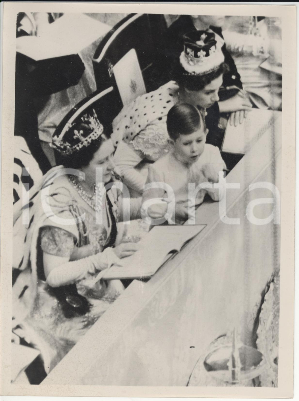 1953 LONDON Coronation Day - Queen Elizabeth Prince Charles Queen Mother *Photo