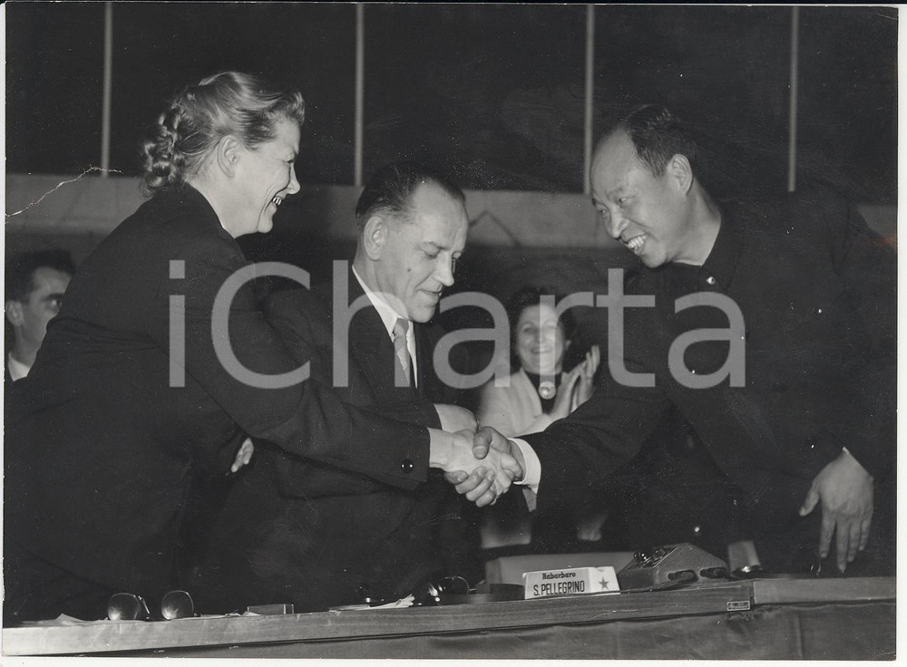 Fotografia d epoca originale 1956 ROMA Partito Comunista Italiano accoglie Peng ZHEN e Yekaterina FURTSEVA 1