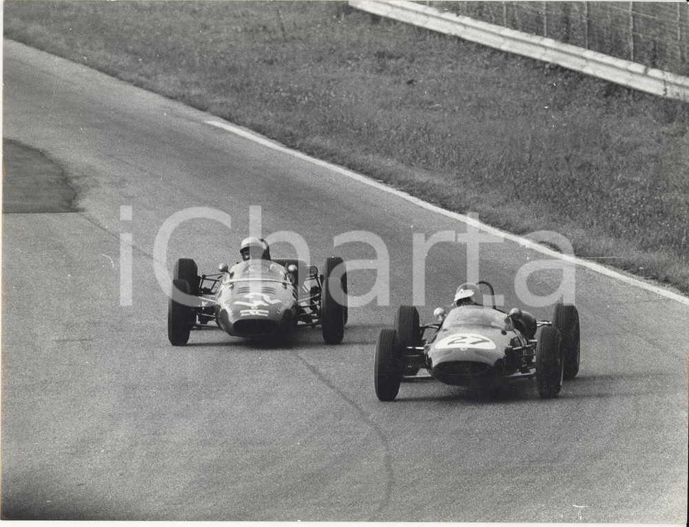 Fotografia d epoca originale 1964 GP DELLA LOTTERIA DI MONZA Giacomo RUSSO e Jonathan WILLIAMS Foto 24x18 1