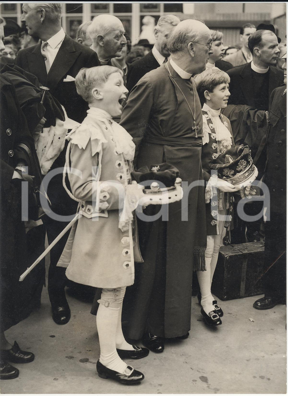 Fotografia d epoca originale 1953 LONDON Coronation Rehearsal Geoffrey FISHER Robin BOYD Jeremy CLYDE Photo 1