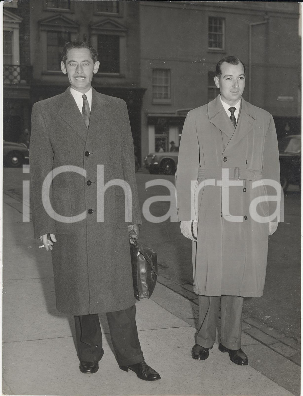 Fotografia d epoca originale 1957 BRIGHTON Portrait of detectives Trevor HEATH and John HAMMERSLEY Photo 1