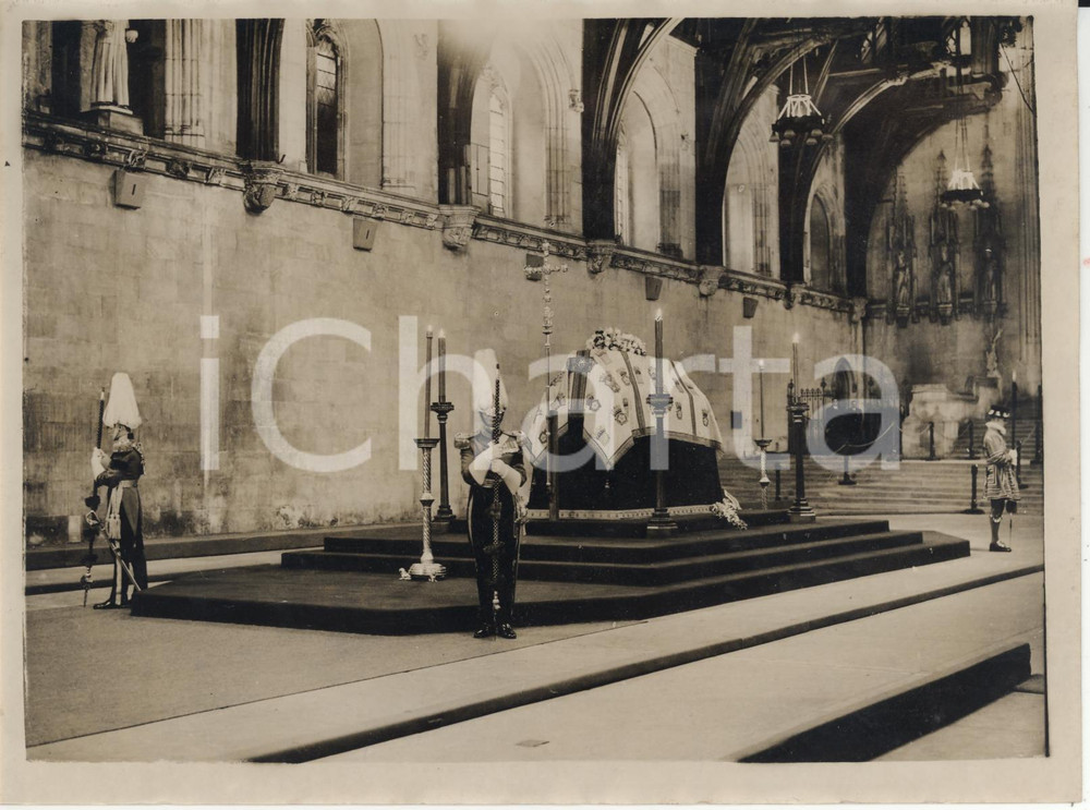 Fotografia d epoca originale 1953 LONDON Westminister Hall  Queen Mary s lying in state Photo 20x15 1