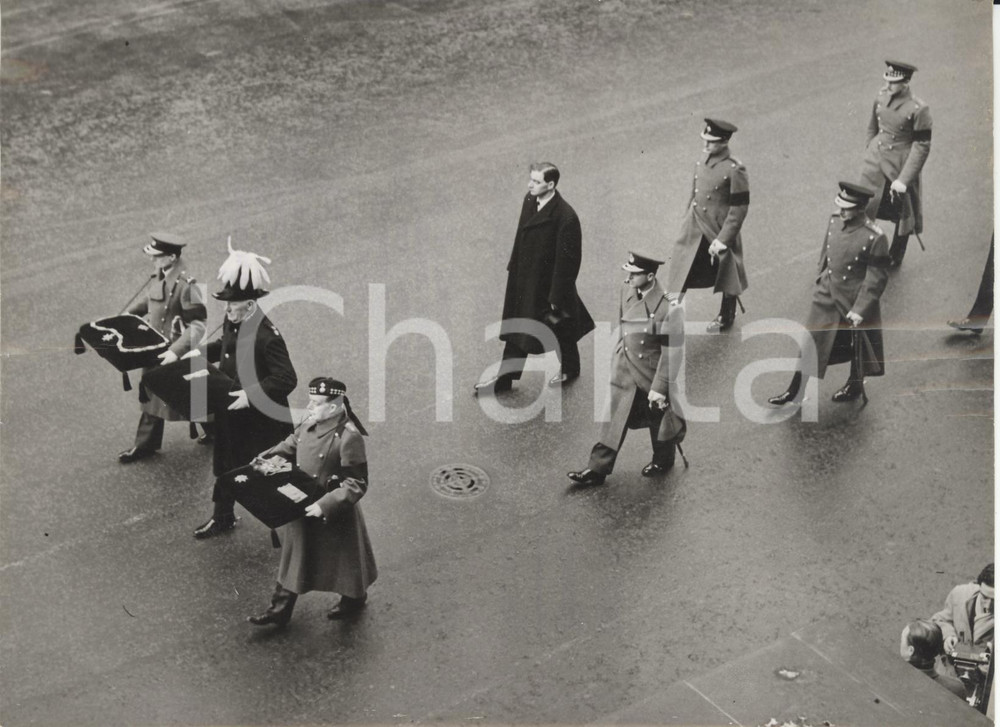 Fotografia d epoca originale 1956 LONDON Duke of Edinburgh in RAF uniform at Hugh TRENCHARD s funeral Photo 1