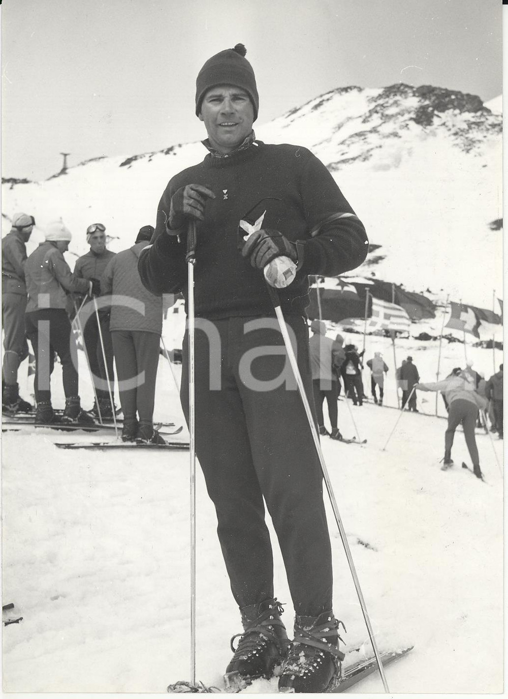 Fotografia d epoca originale 1959 CATANIA SCI 3 Giorni dell Etna Hermann GAMON vince lo Slalom Gigante Foto 1