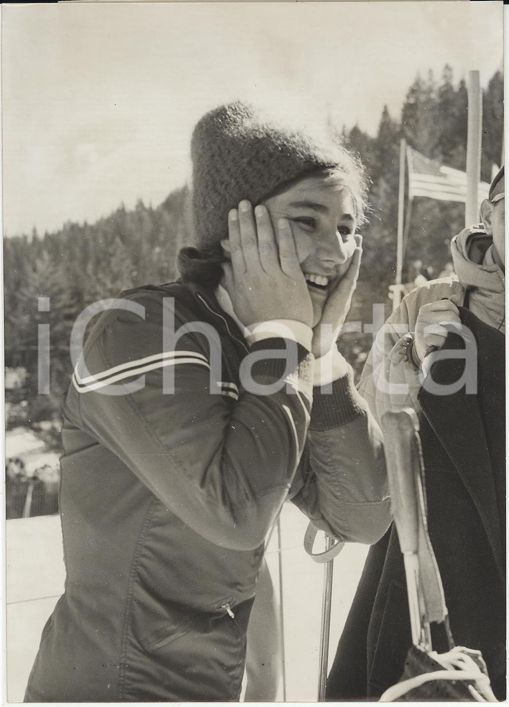 Fotografia d epoca originale 1960 SQUAW VALLEY Winter Olympics  Yvonne RUEGG wins women s Giant Slalom Foto 1